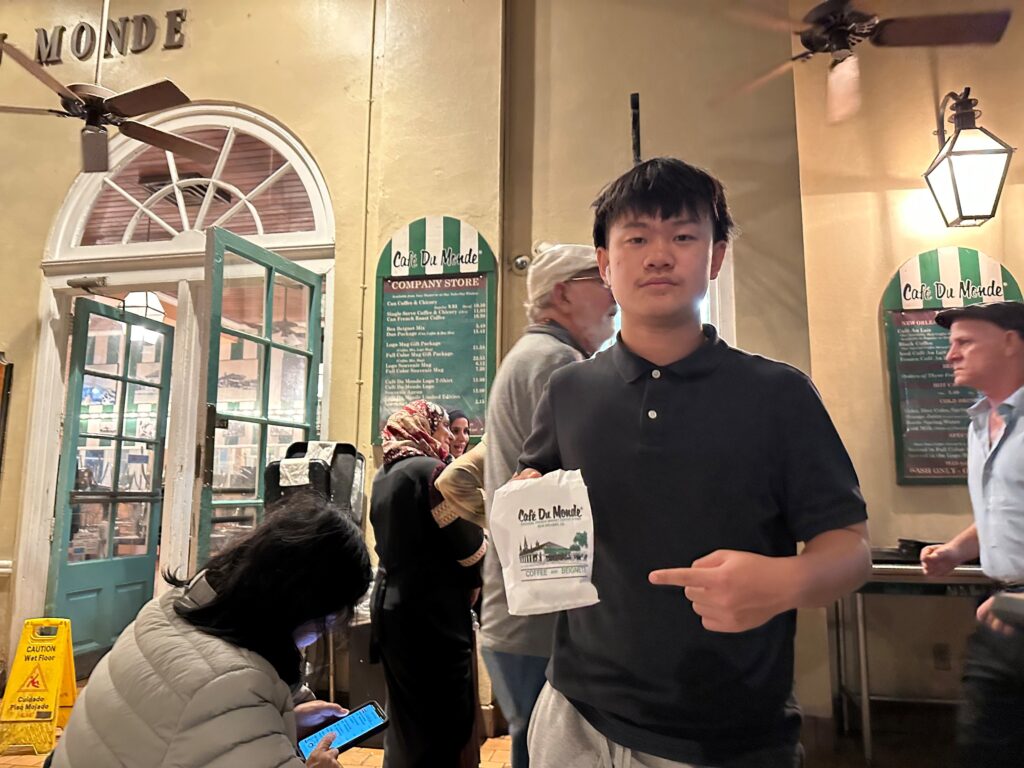 Fun after works in Cafe Du Monde